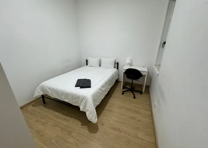 Guest house Metro Arroios 22 *